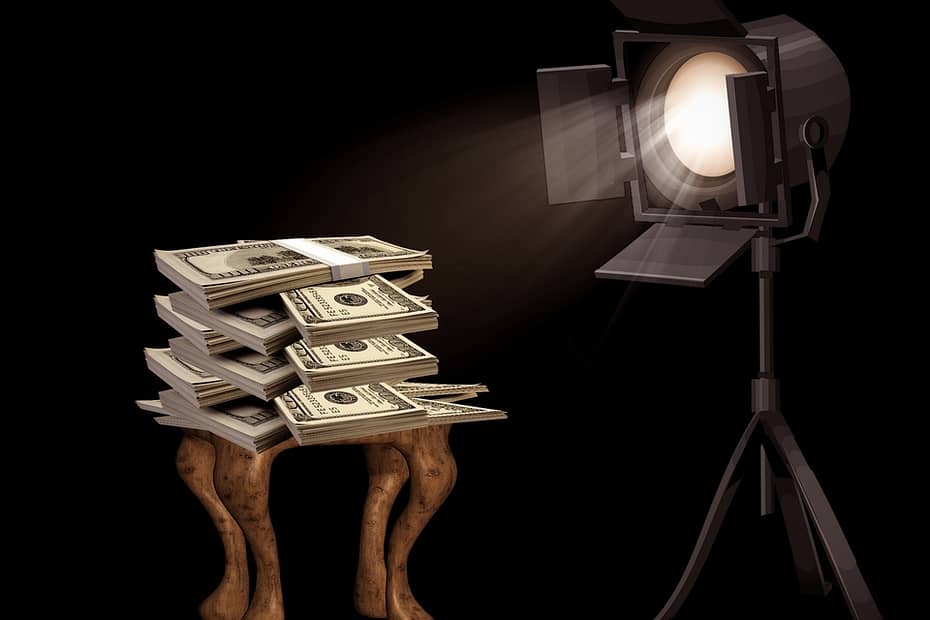 Moneys with Spotlight
